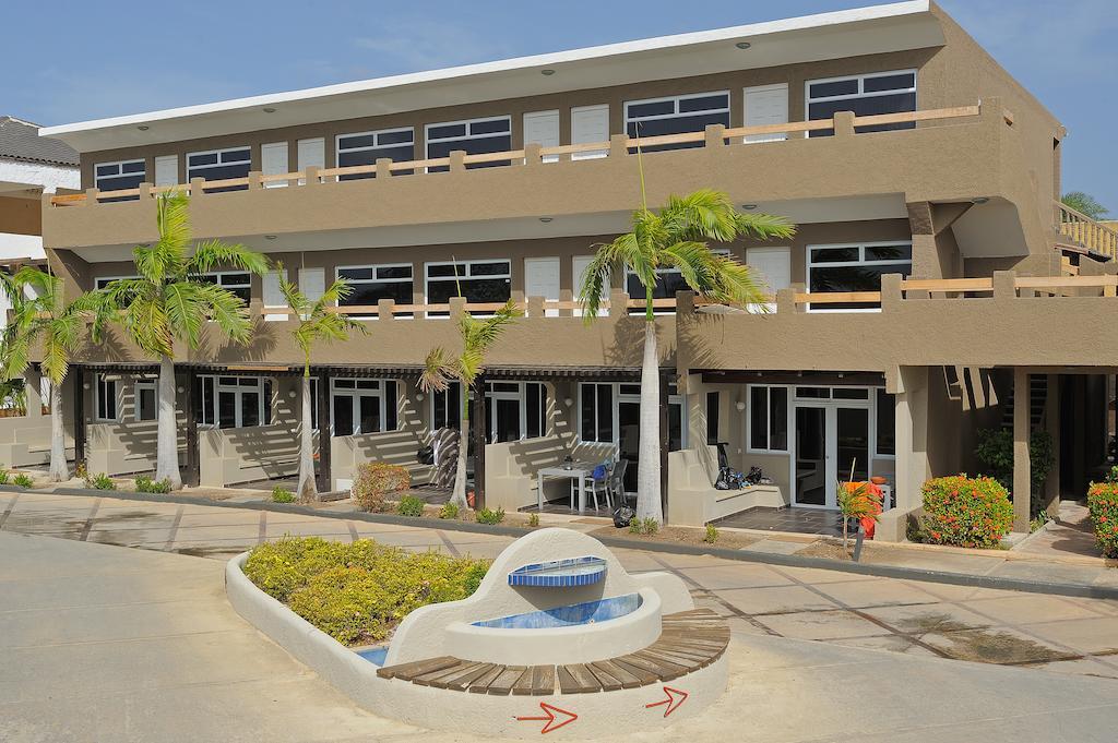 Eden Beach Resort - Bonaire クラレンダイク エクステリア 写真