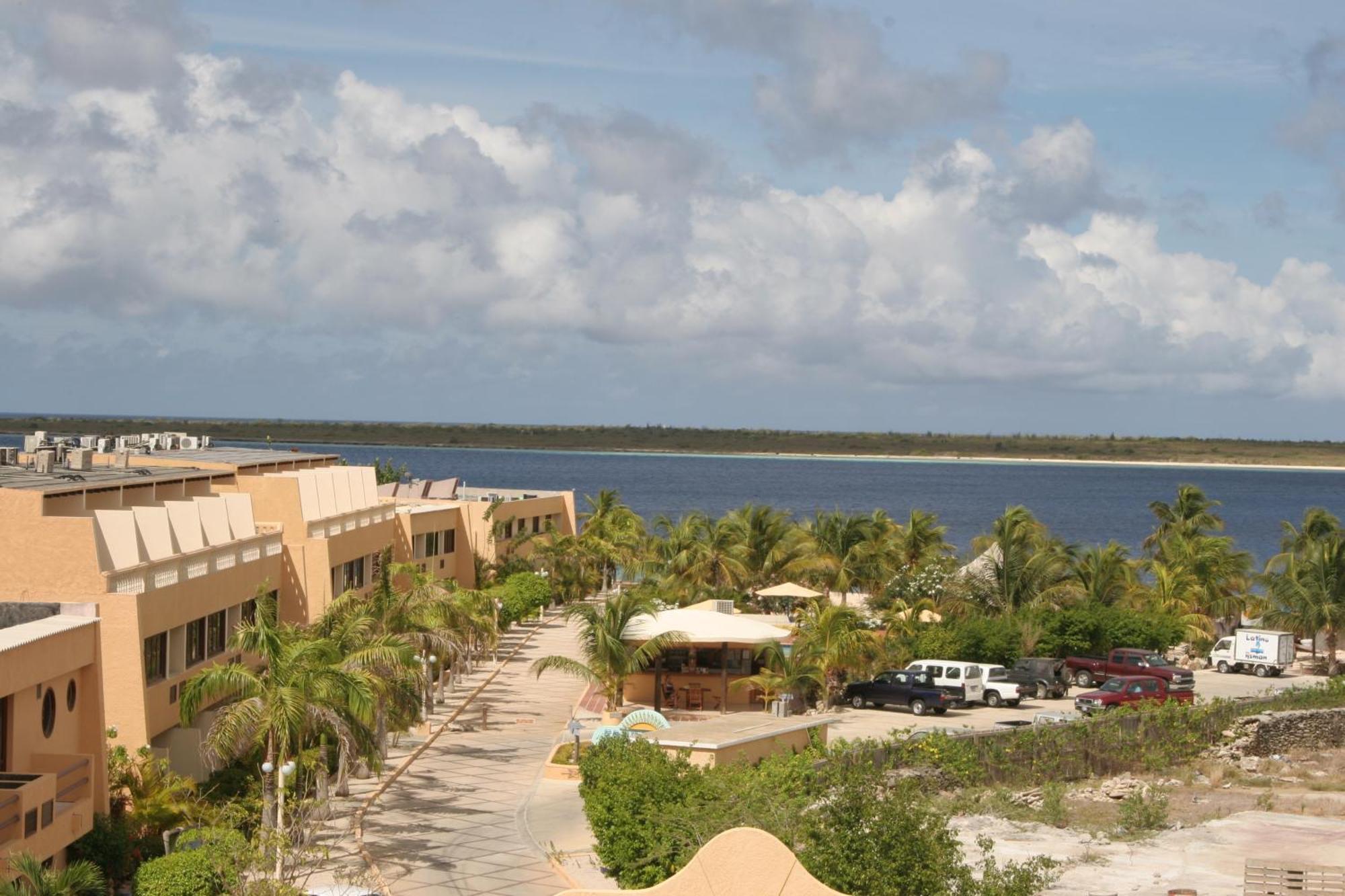 Eden Beach Resort - Bonaire クラレンダイク エクステリア 写真