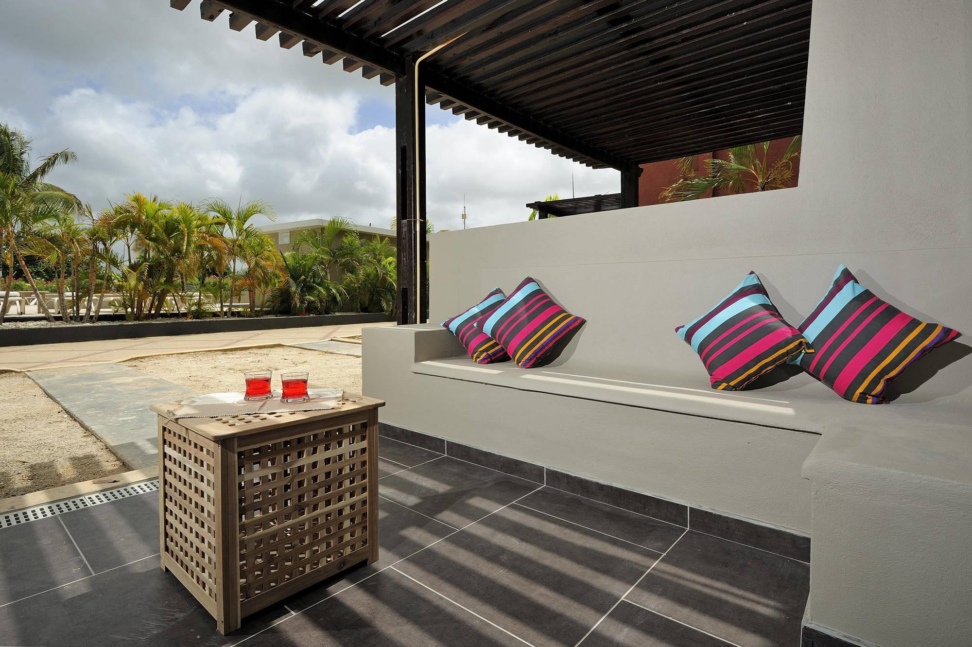 Eden Beach Resort - Bonaire クラレンダイク エクステリア 写真