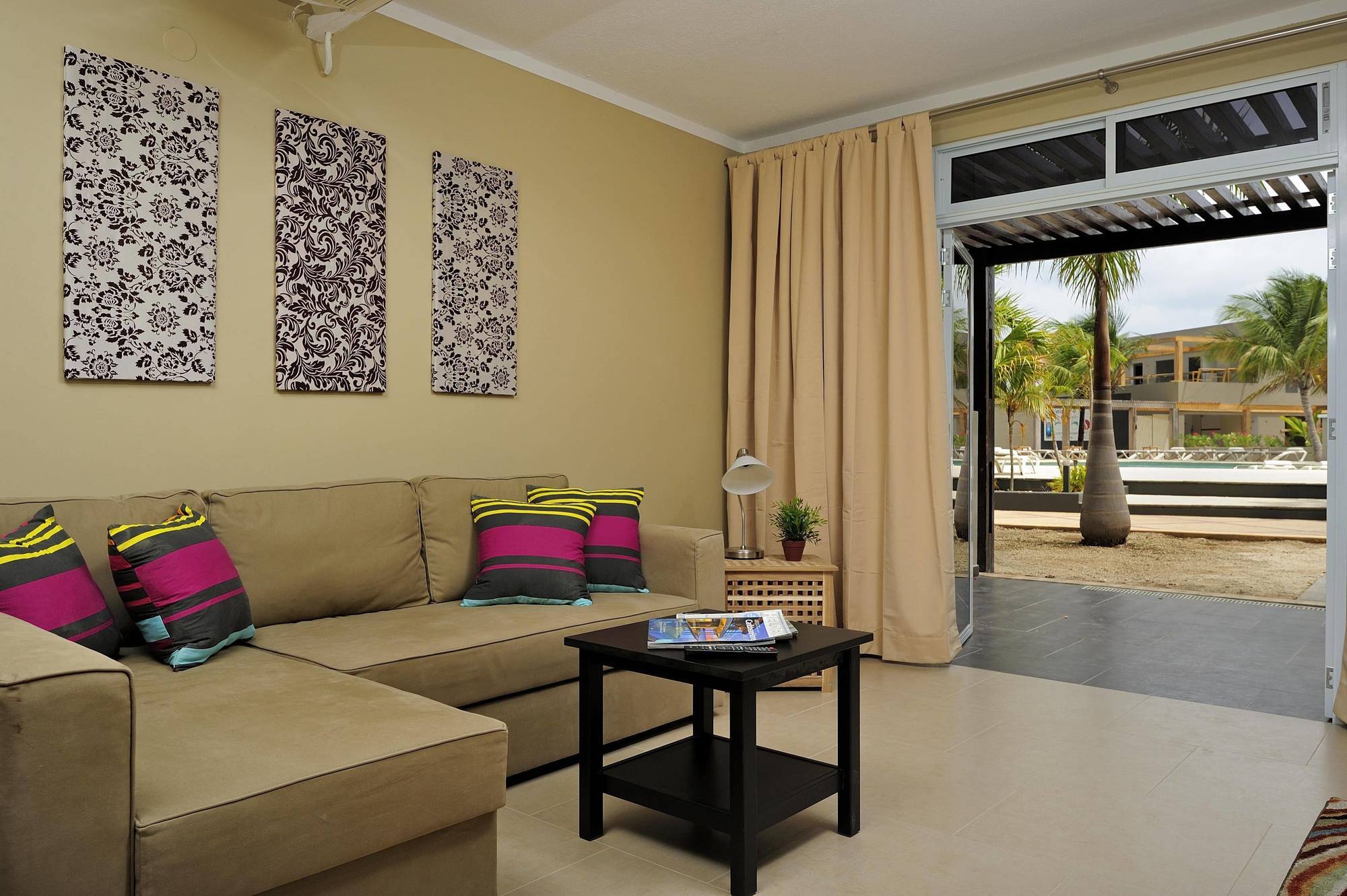 Eden Beach Resort - Bonaire クラレンダイク エクステリア 写真
